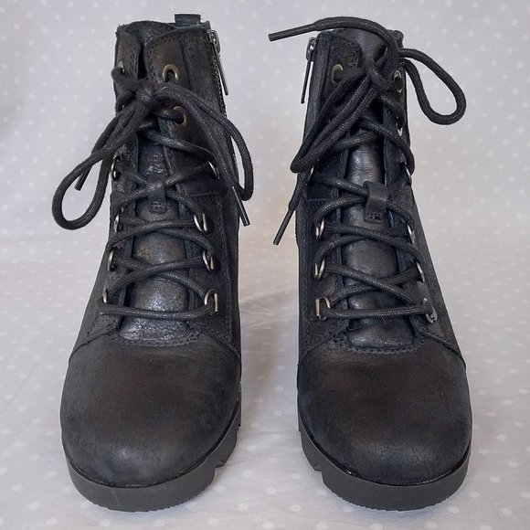 Sorel Women's Joan Uptown Black Oiled Leather Waterproof Lace Up Bootie - Picture 10 of 11